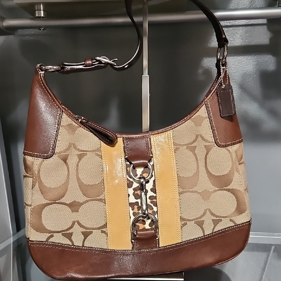COACH EUC HAMPTON SHOULDER BAG - Picture 1 of 15
